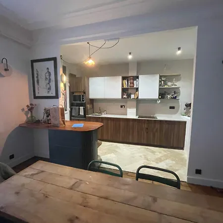 Parisian Flat By Pantheon * Париж