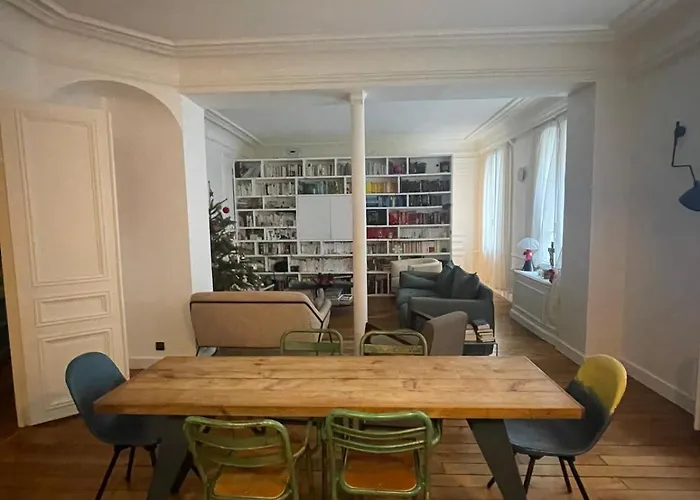 Parisian Flat By Pantheon